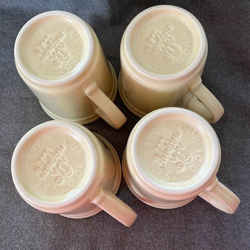 Pfaltzgraff set of 4 Mugs-10oz - Picture 5 of 7
